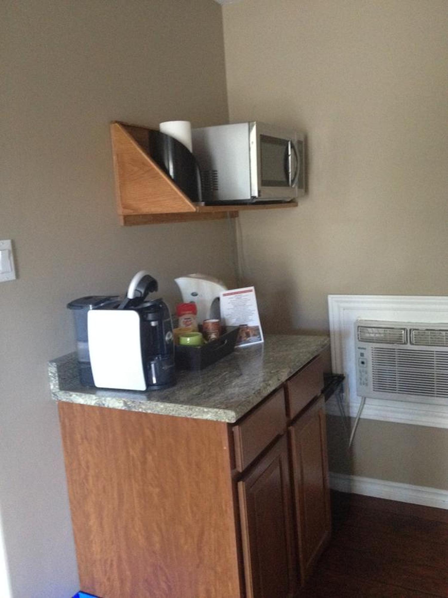 My Friends Inn Manitoulin Manitowaning ห้อง รูปภาพ