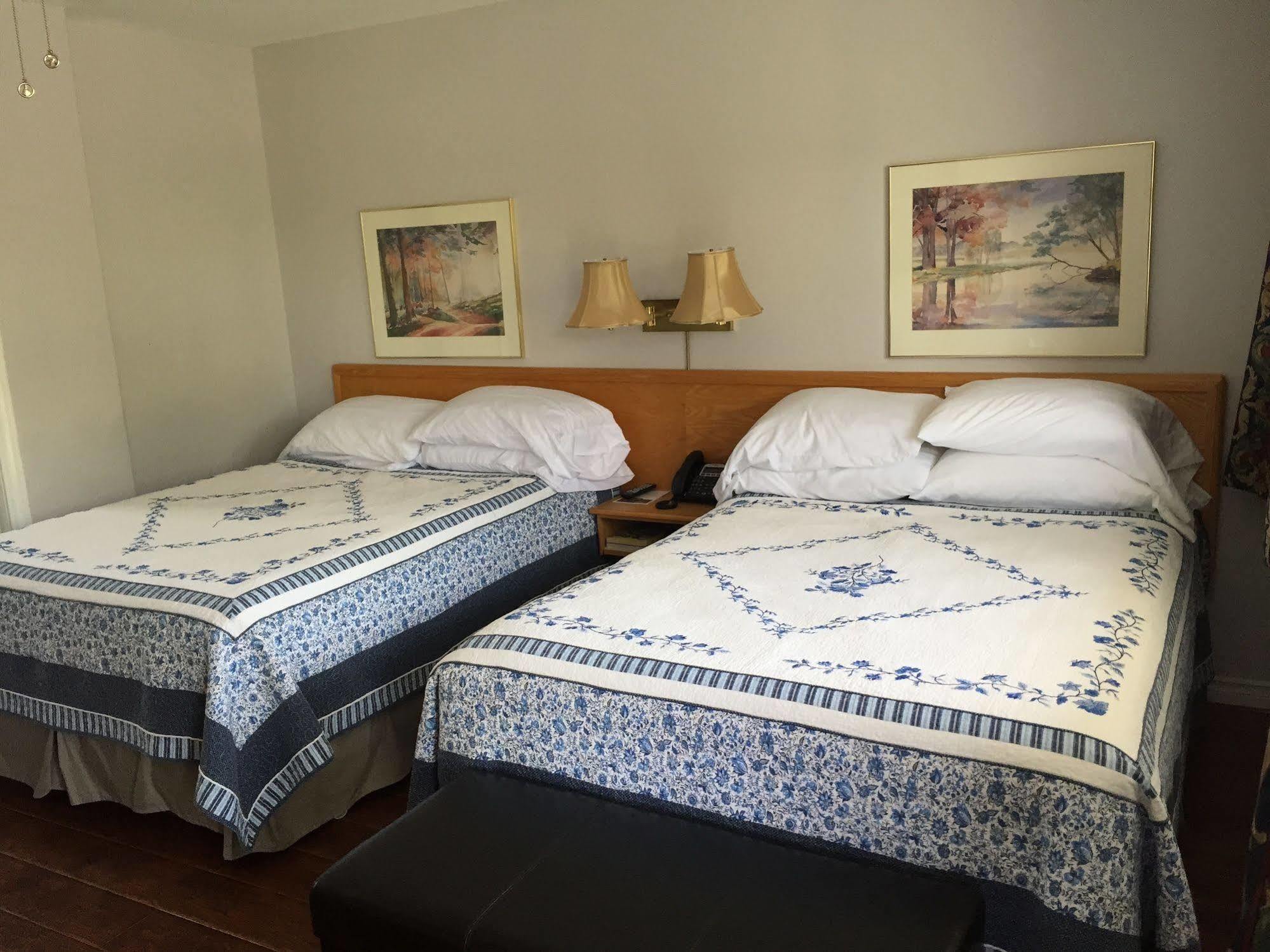 My Friends Inn Manitoulin Manitowaning ภายนอก รูปภาพ